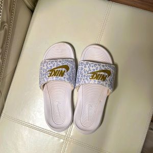Nike slides